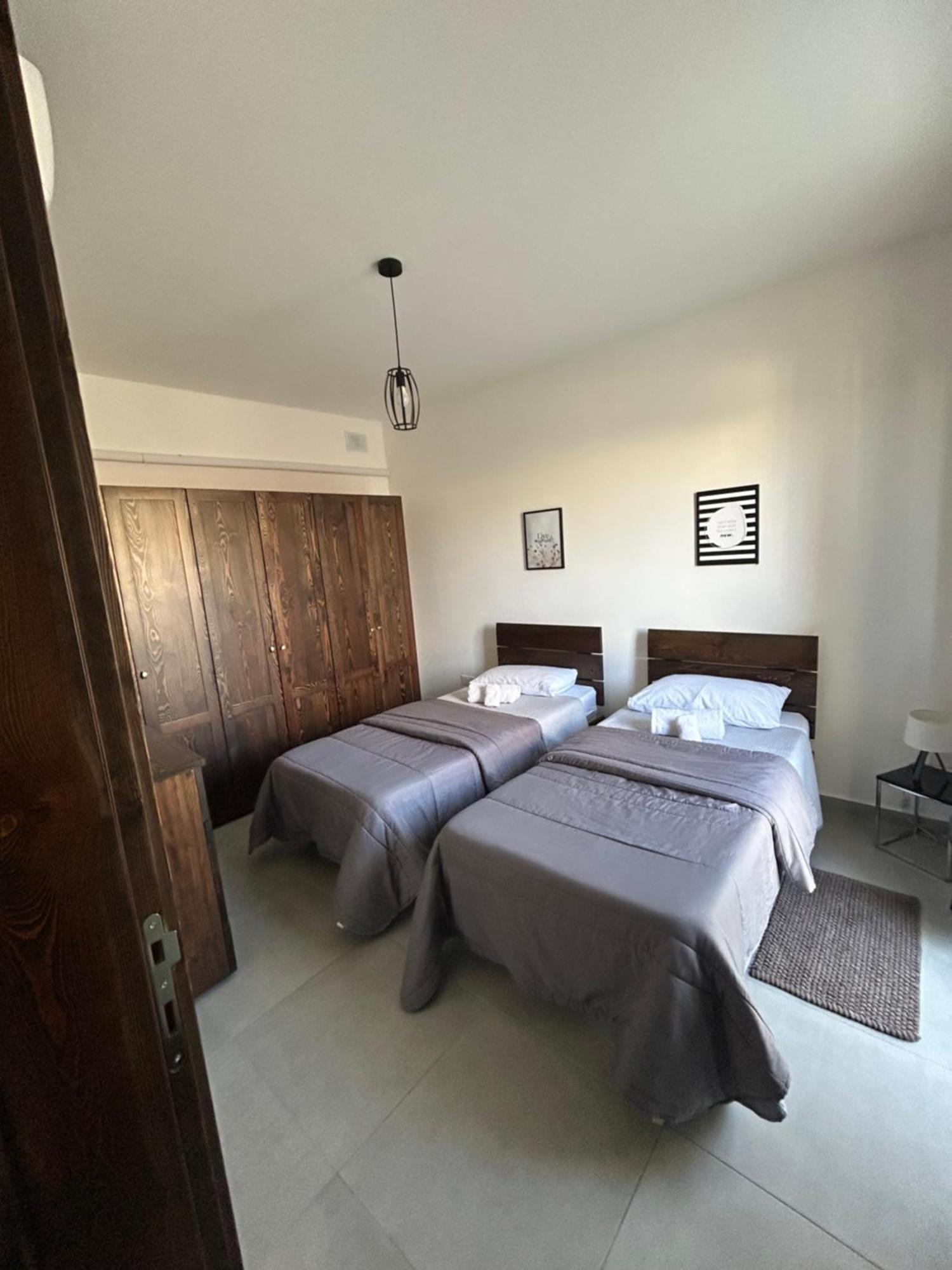 St Gaetan Accomodation 6B Hamrun ภายนอก รูปภาพ